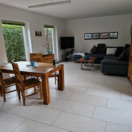 Ferienhaus An Der Brunnenaue 4 Sterne, E-Ladestation Am Haus, Wlan, Netflix, Garten ساغارد المظهر الخارجي الصورة